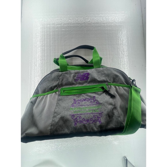 New Balance Duffle Bag Gym Travel Carry On Shoulder Strap Gray Green - Picture 1 of 7